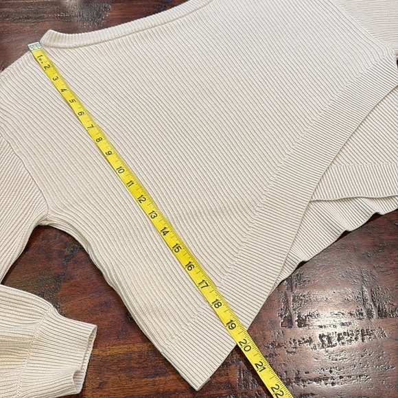 Lululemon Women's Reversible Crossover Sweater Boolux Cashmere Blend sz 8 - Picture 9 of 9